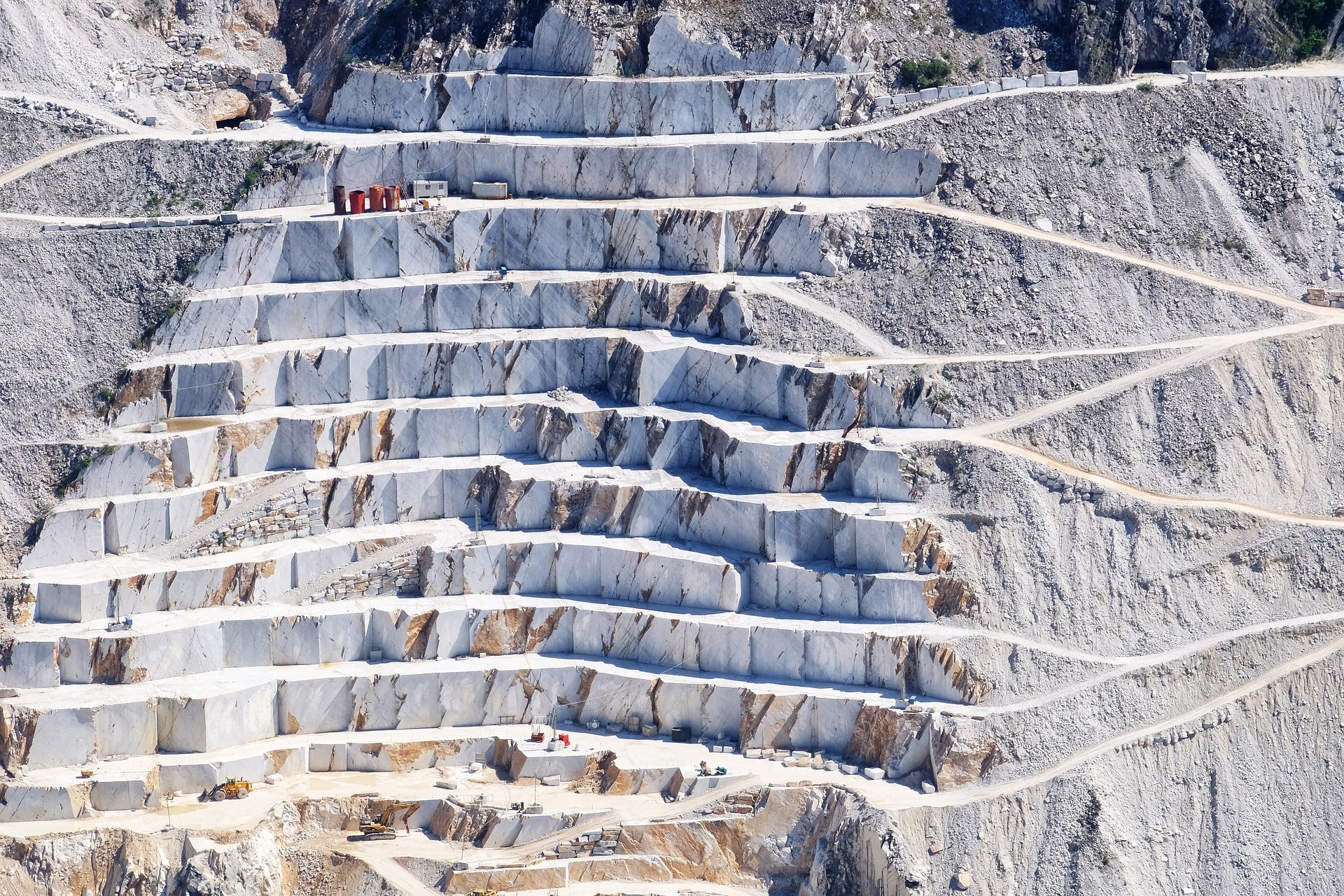 Sustainable Marble Sourcing: How Ethical Practices Shape Luxury Furniture - Aprils Form