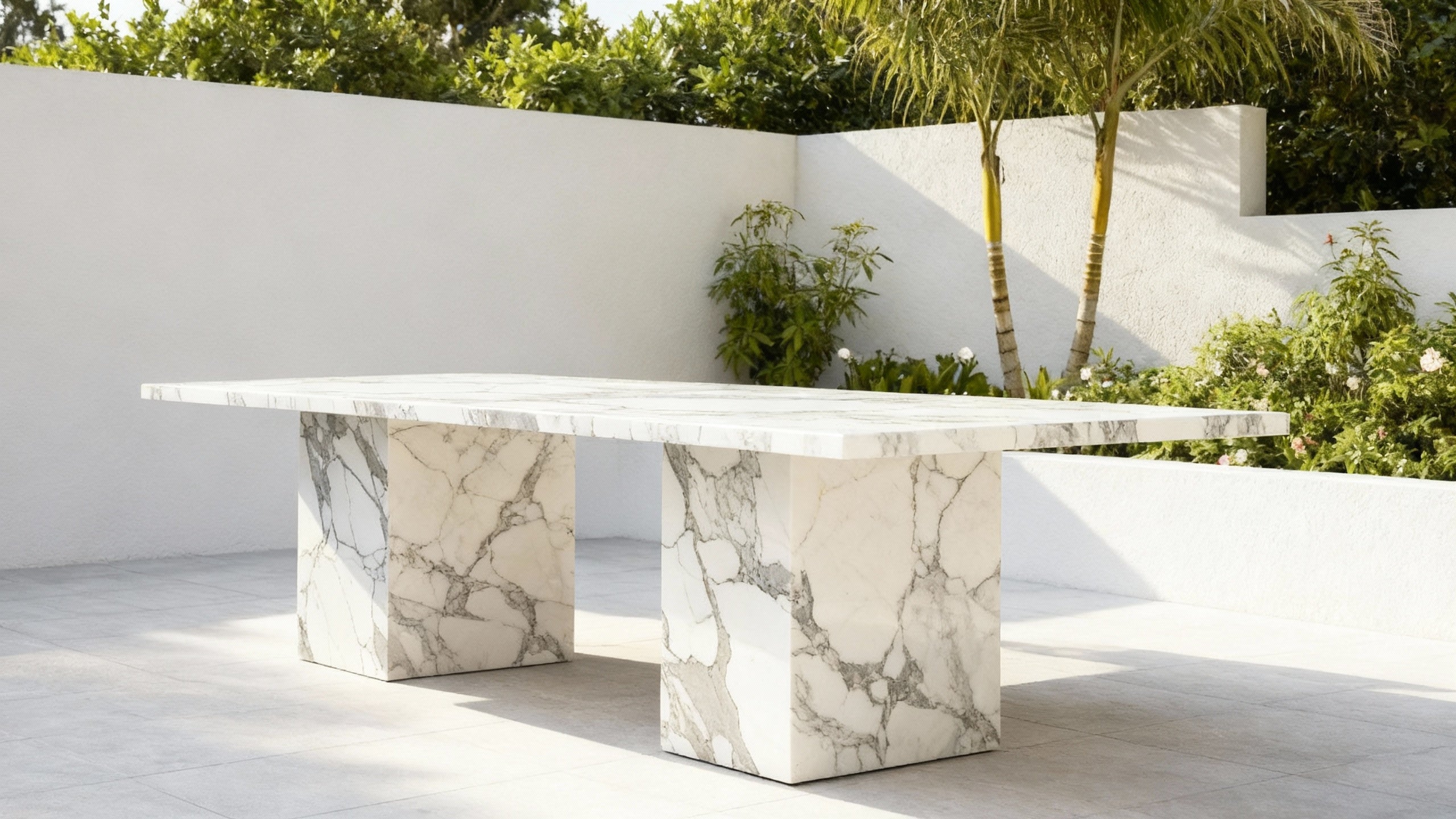 Vanta Outdoor Dining Table
